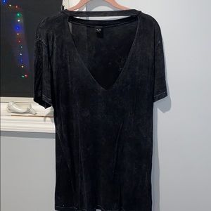 T-shirt with cutout neck